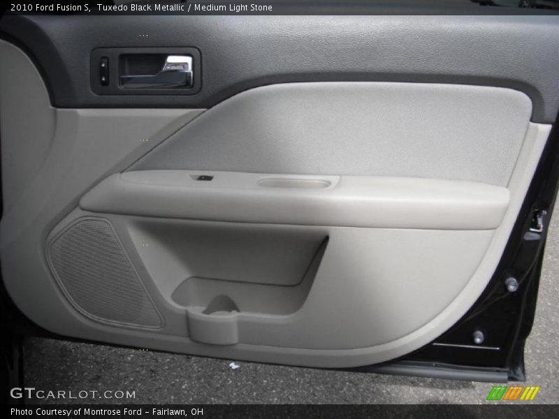 Tuxedo Black Metallic / Medium Light Stone 2010 Ford Fusion S