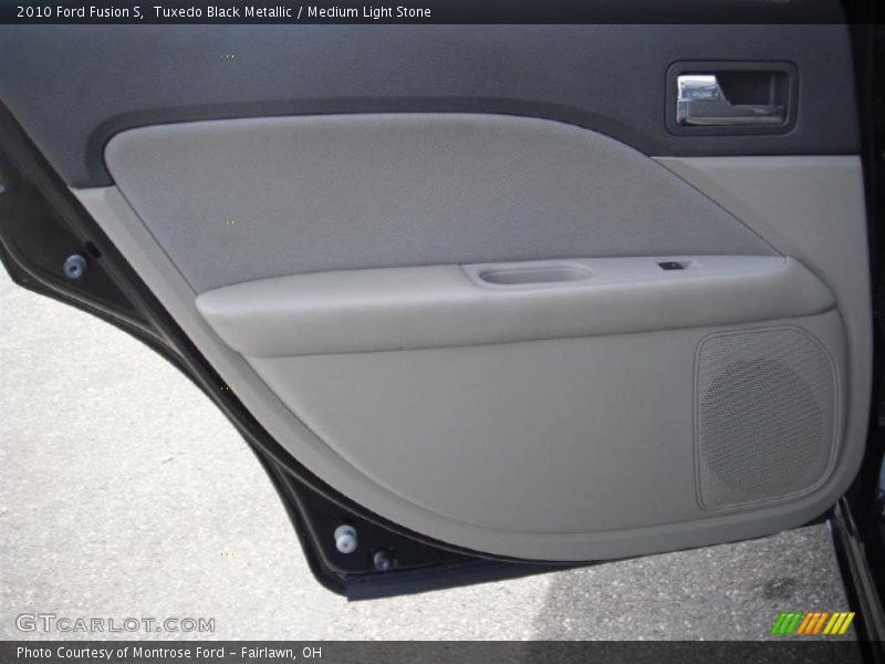 Tuxedo Black Metallic / Medium Light Stone 2010 Ford Fusion S