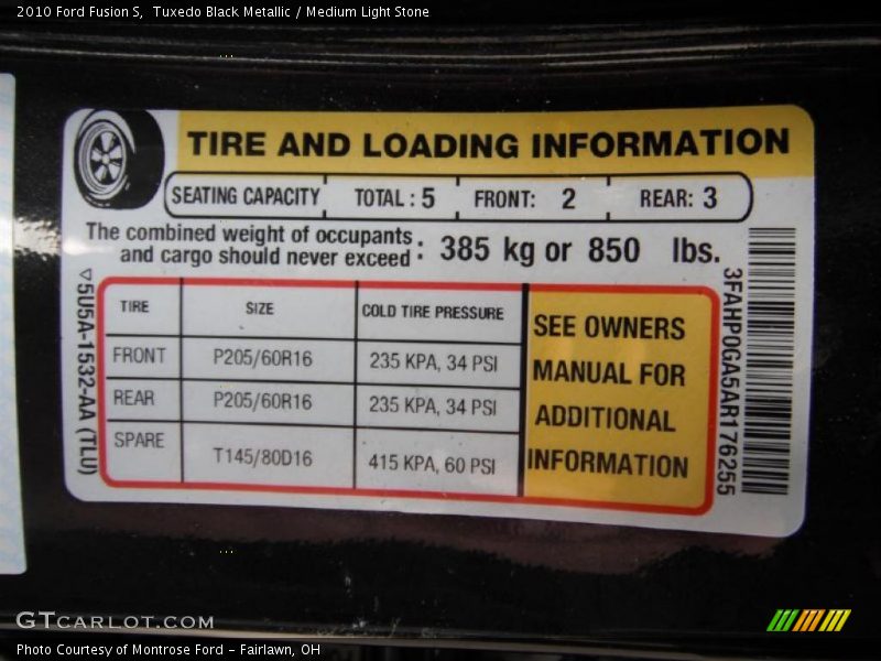 Tuxedo Black Metallic / Medium Light Stone 2010 Ford Fusion S