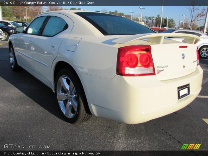 Cool Vanilla / Dark Slate Gray 2010 Dodge Charger Rallye
