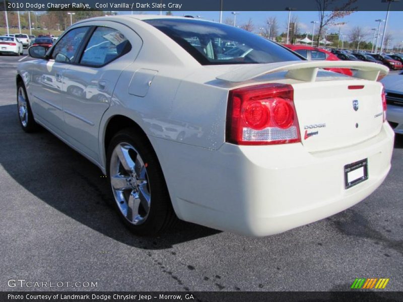 Cool Vanilla / Dark Slate Gray 2010 Dodge Charger Rallye