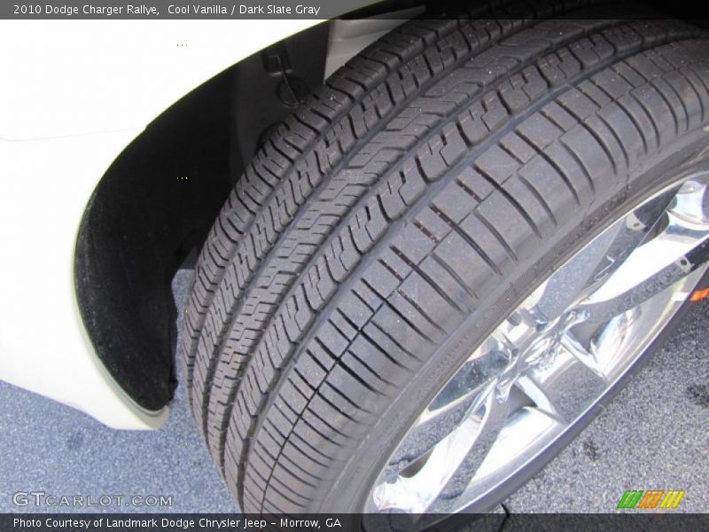 Cool Vanilla / Dark Slate Gray 2010 Dodge Charger Rallye