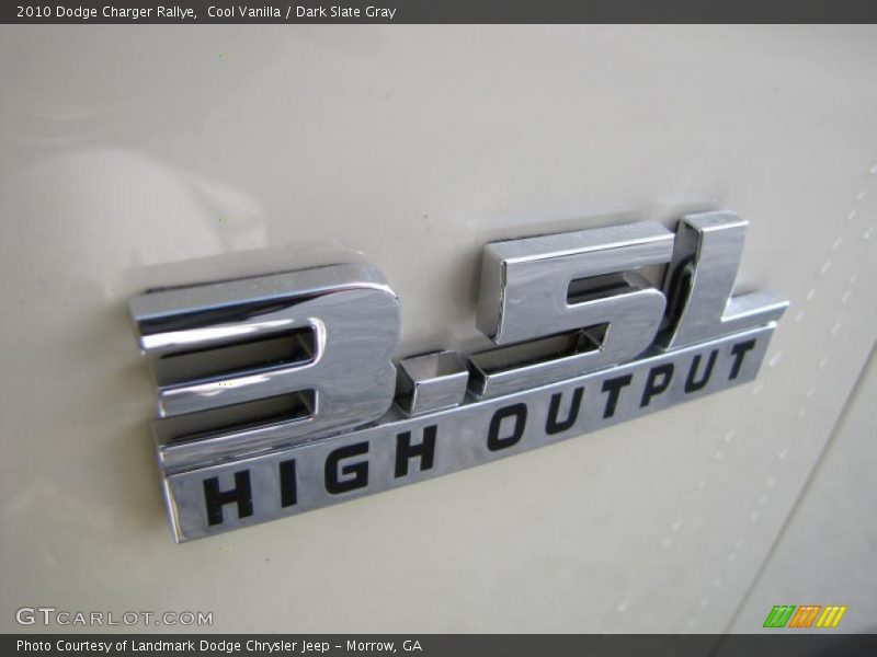Cool Vanilla / Dark Slate Gray 2010 Dodge Charger Rallye