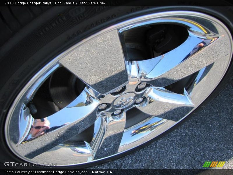 Cool Vanilla / Dark Slate Gray 2010 Dodge Charger Rallye