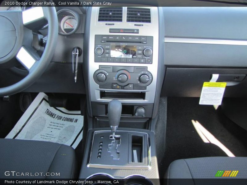 Cool Vanilla / Dark Slate Gray 2010 Dodge Charger Rallye