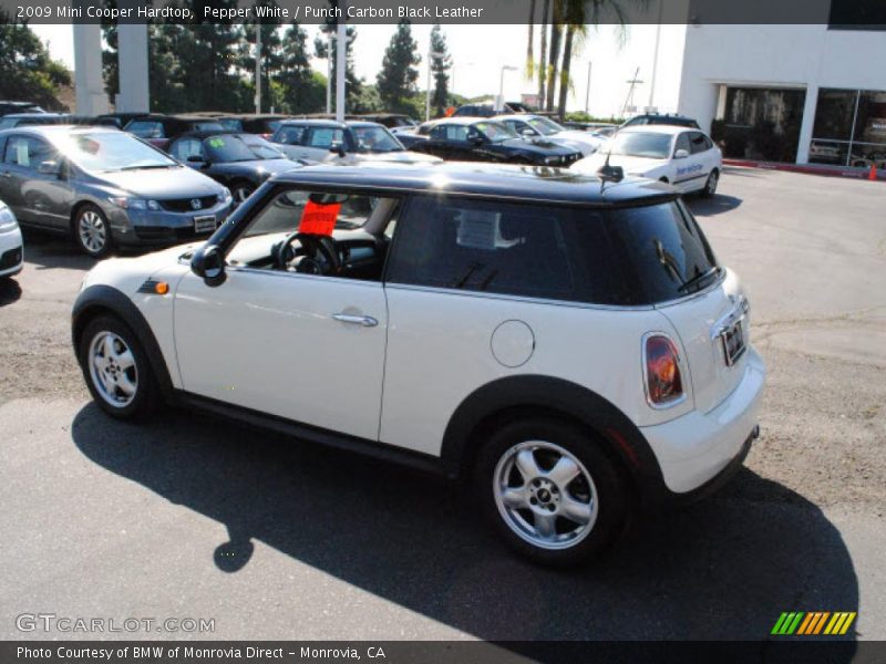 Pepper White / Punch Carbon Black Leather 2009 Mini Cooper Hardtop