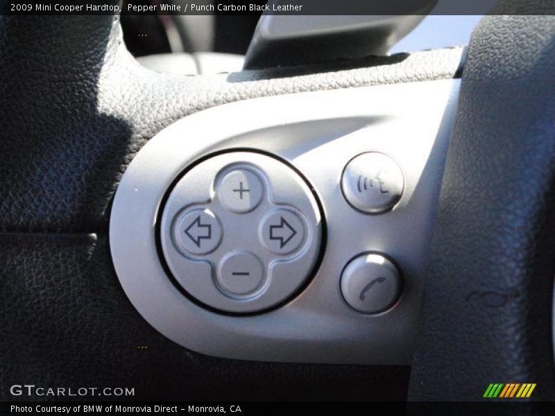 Pepper White / Punch Carbon Black Leather 2009 Mini Cooper Hardtop