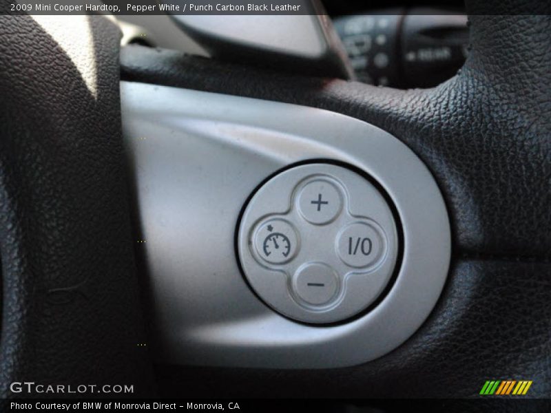 Pepper White / Punch Carbon Black Leather 2009 Mini Cooper Hardtop