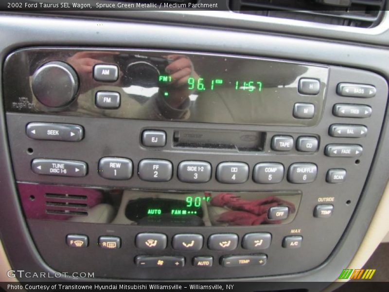 Controls of 2002 Taurus SEL Wagon