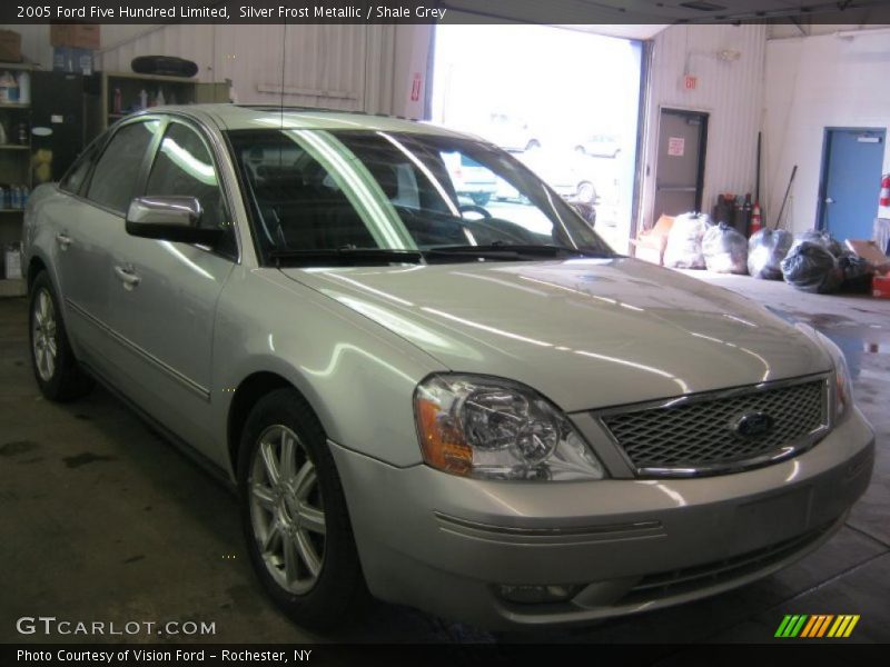 Silver Frost Metallic / Shale Grey 2005 Ford Five Hundred Limited