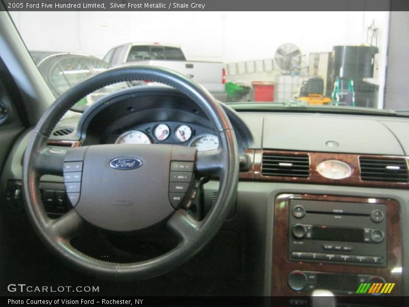 Dashboard of 2005 Five Hundred Limited