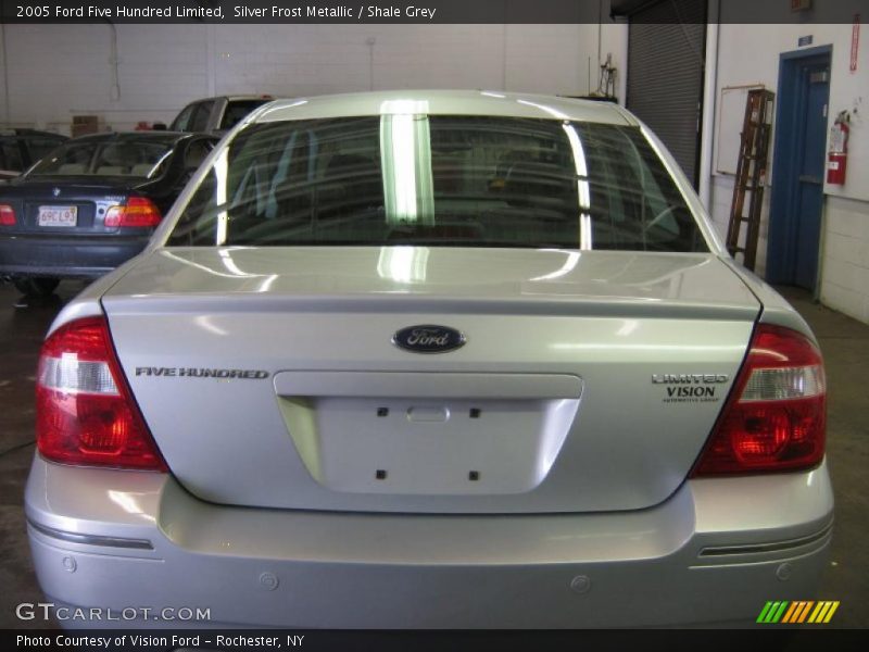 Silver Frost Metallic / Shale Grey 2005 Ford Five Hundred Limited