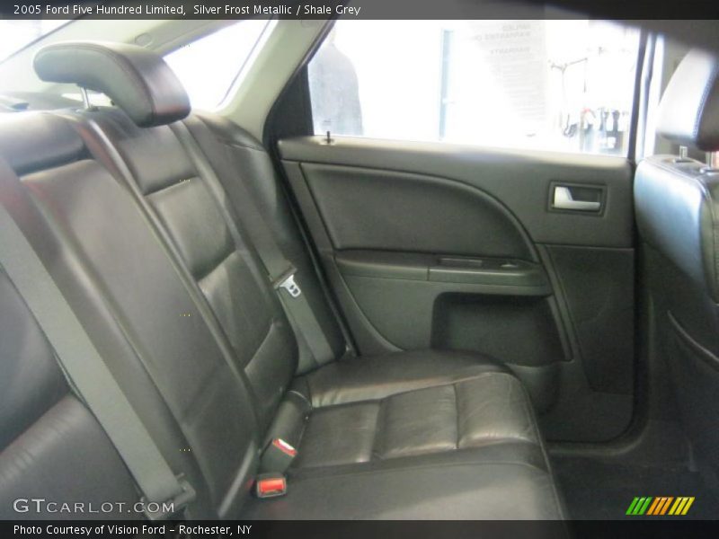 Silver Frost Metallic / Shale Grey 2005 Ford Five Hundred Limited