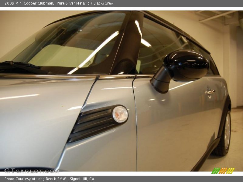 Pure Silver Metallic / Black/Grey 2009 Mini Cooper Clubman