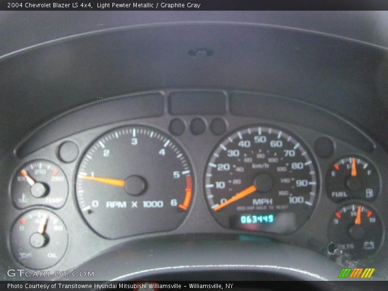 Light Pewter Metallic / Graphite Gray 2004 Chevrolet Blazer LS 4x4