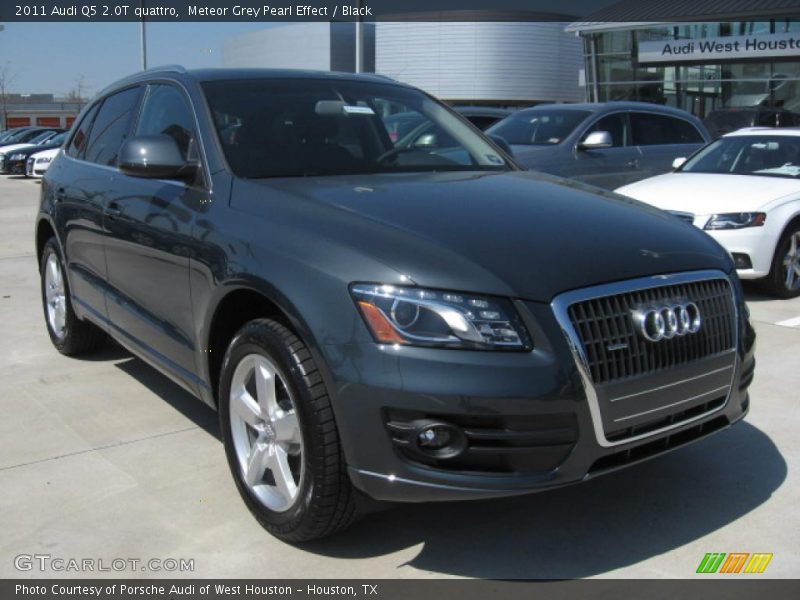 Meteor Grey Pearl Effect / Black 2011 Audi Q5 2.0T quattro