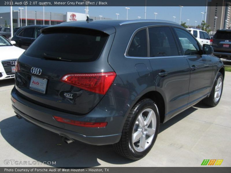 Meteor Grey Pearl Effect / Black 2011 Audi Q5 2.0T quattro