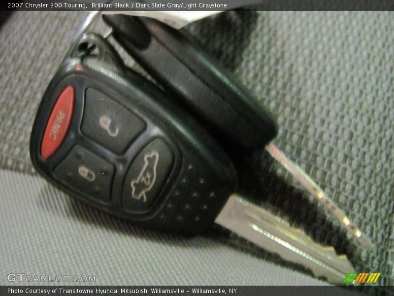 Brilliant Black / Dark Slate Gray/Light Graystone 2007 Chrysler 300 Touring