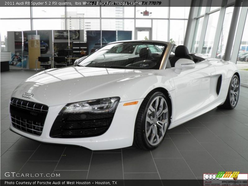 Front 3/4 View of 2011 R8 Spyder 5.2 FSI quattro