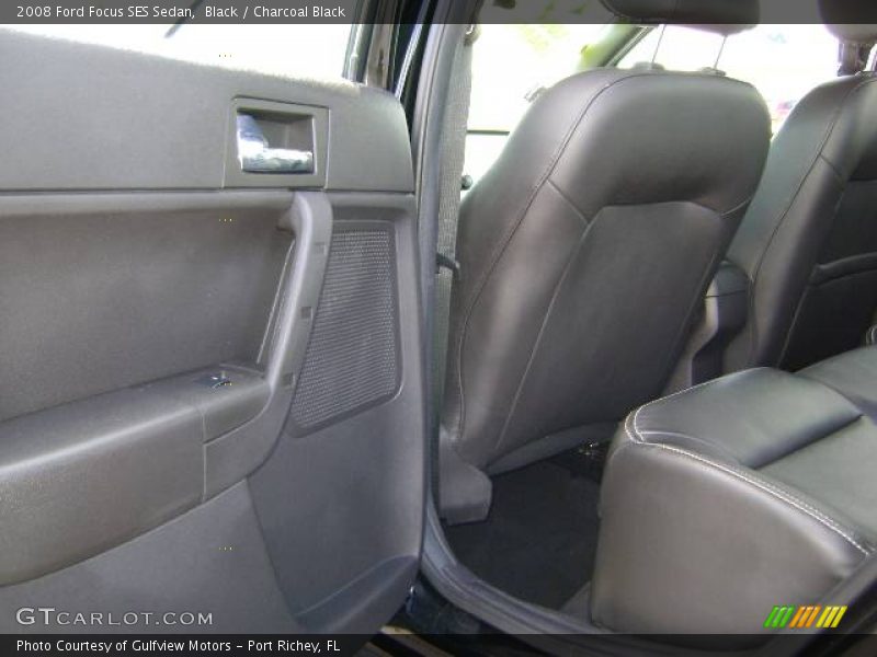 Black / Charcoal Black 2008 Ford Focus SES Sedan