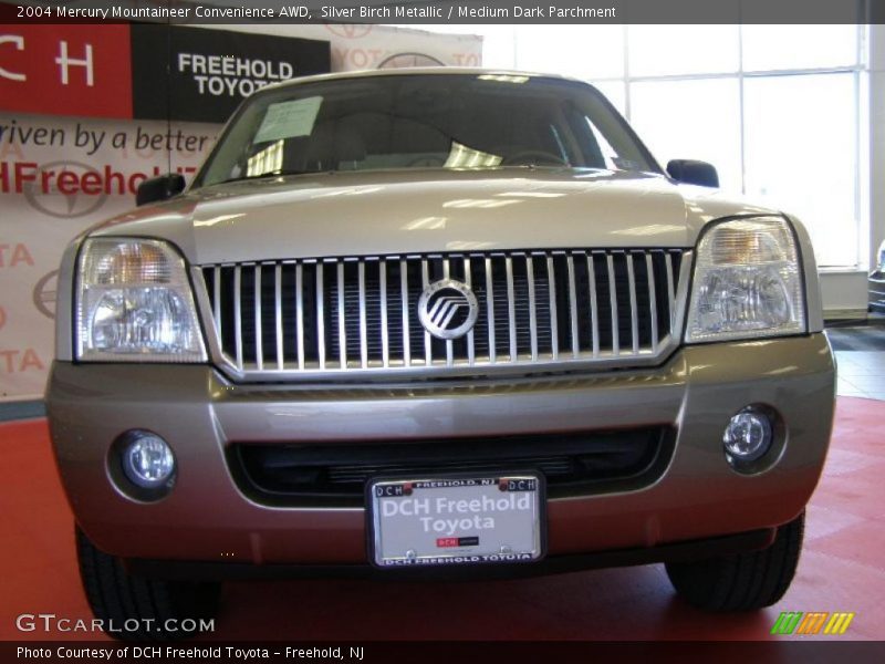 Silver Birch Metallic / Medium Dark Parchment 2004 Mercury Mountaineer Convenience AWD