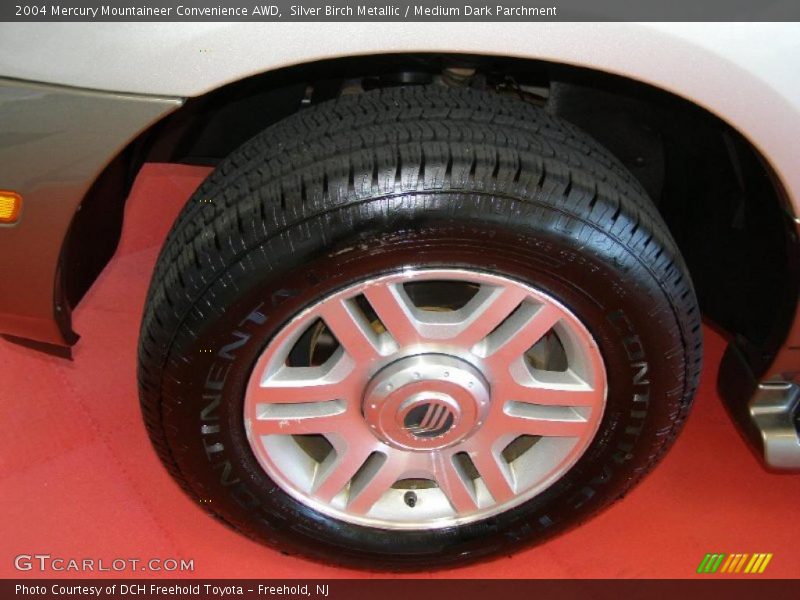 Silver Birch Metallic / Medium Dark Parchment 2004 Mercury Mountaineer Convenience AWD