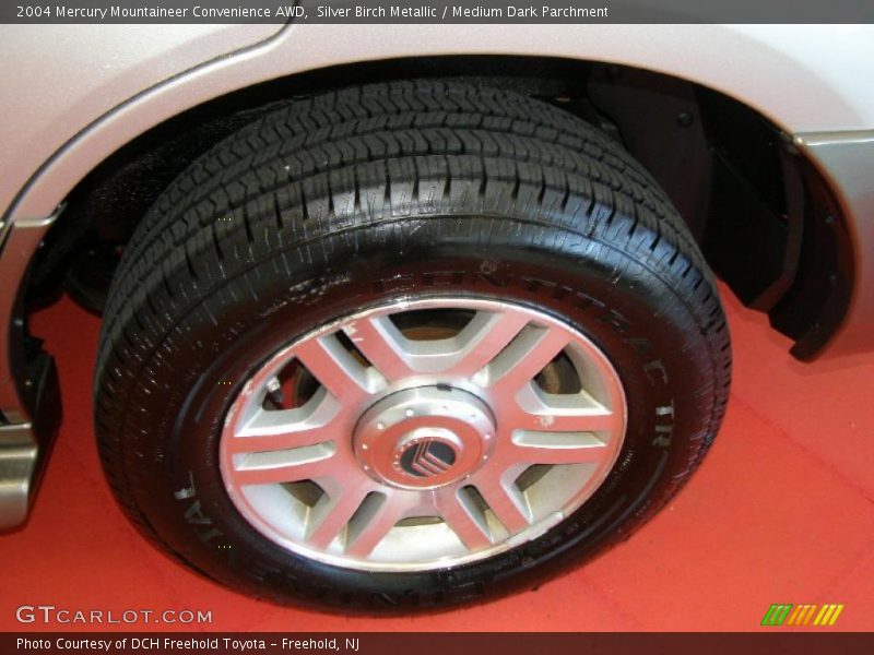 Silver Birch Metallic / Medium Dark Parchment 2004 Mercury Mountaineer Convenience AWD