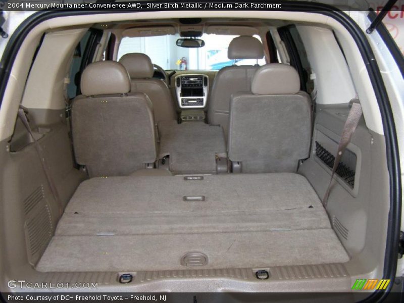 Silver Birch Metallic / Medium Dark Parchment 2004 Mercury Mountaineer Convenience AWD