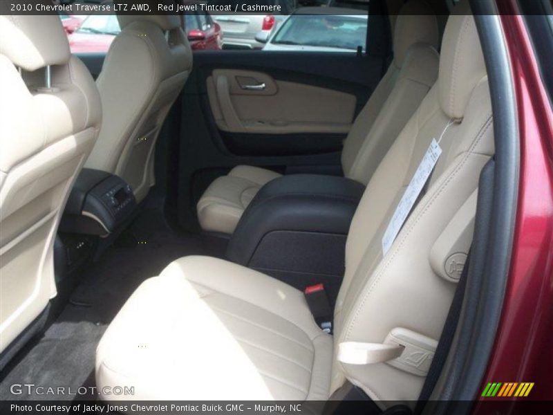  2010 Traverse LTZ AWD Cashmere Interior