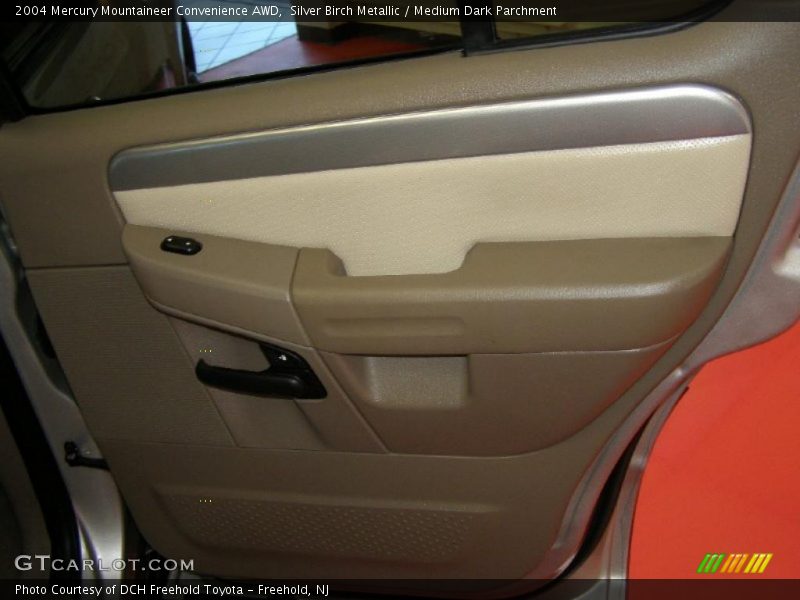 Silver Birch Metallic / Medium Dark Parchment 2004 Mercury Mountaineer Convenience AWD