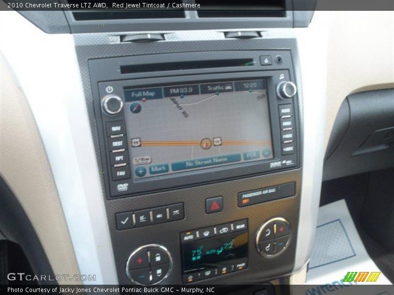 Navigation of 2010 Traverse LTZ AWD
