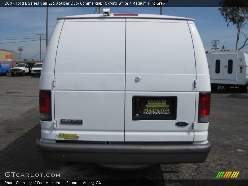 Oxford White / Medium Flint Grey 2007 Ford E Series Van E350 Super Duty Commercial