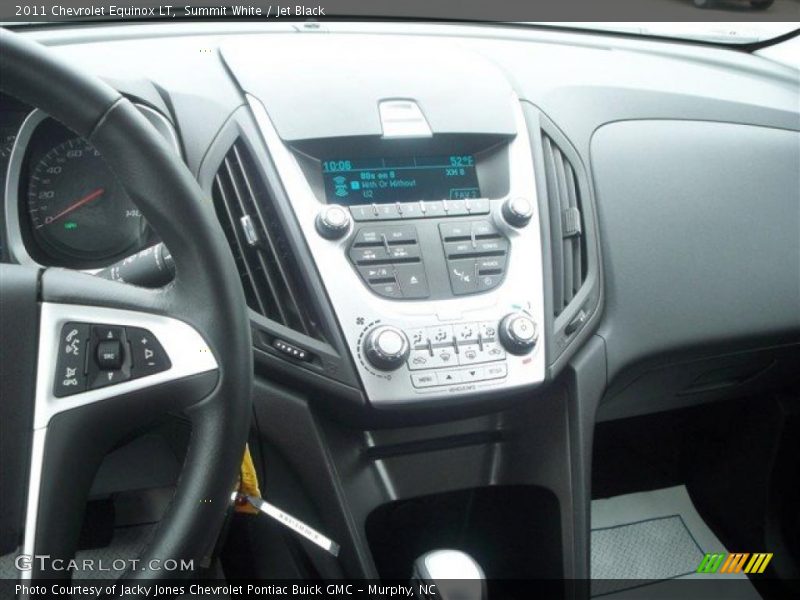 Summit White / Jet Black 2011 Chevrolet Equinox LT