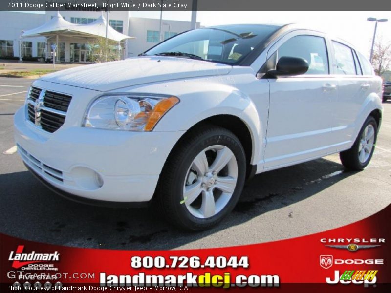 Bright White / Dark Slate Gray 2011 Dodge Caliber Mainstreet