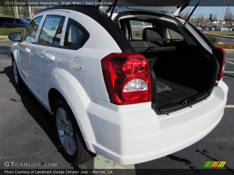Bright White / Dark Slate Gray 2011 Dodge Caliber Mainstreet