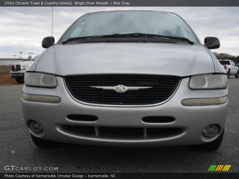 Bright Silver Metallic / Mist Gray 2000 Chrysler Town & Country Limited