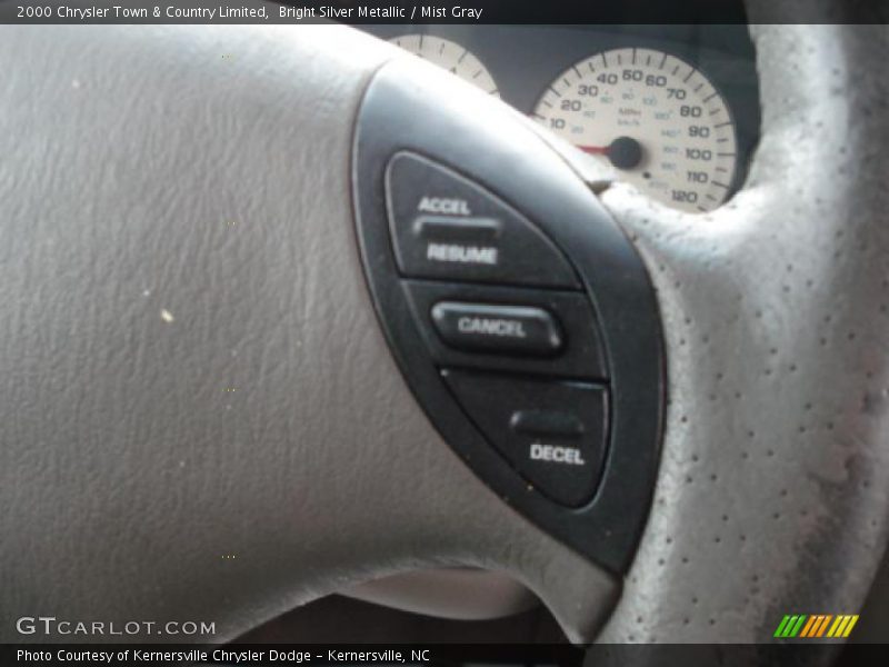 Bright Silver Metallic / Mist Gray 2000 Chrysler Town & Country Limited