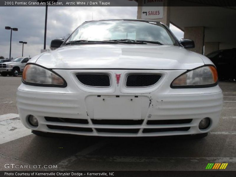 Arctic White / Dark Taupe 2001 Pontiac Grand Am SE Sedan