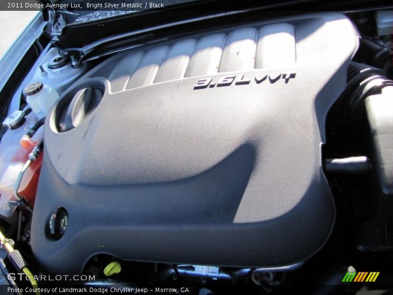 2011 Avenger Lux Engine - 3.6 Liter DOHC 24-Valve VVT Pentastar V6