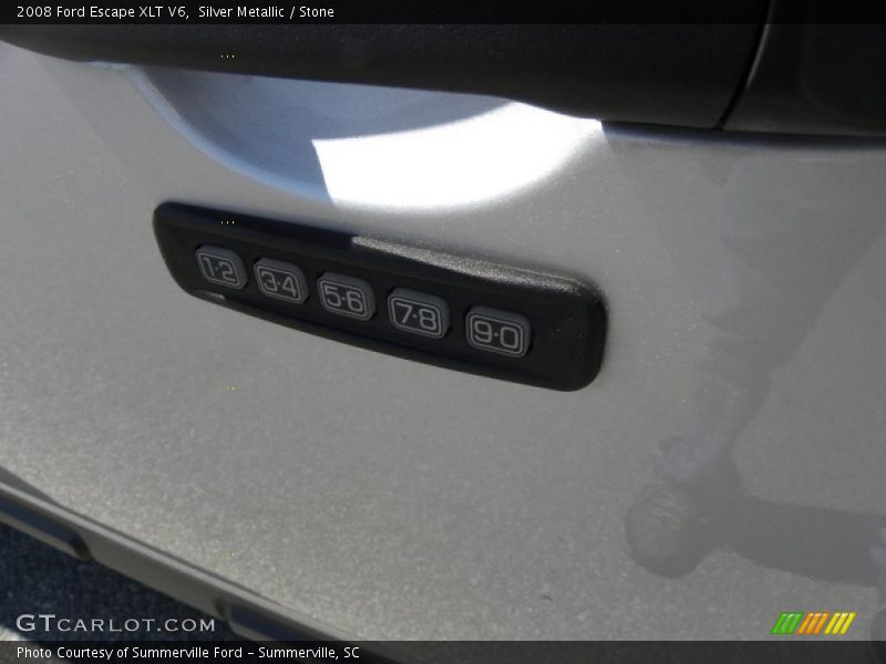 Silver Metallic / Stone 2008 Ford Escape XLT V6