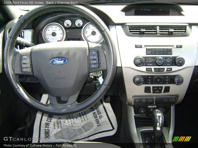Black / Charcoal Black 2008 Ford Focus SES Sedan