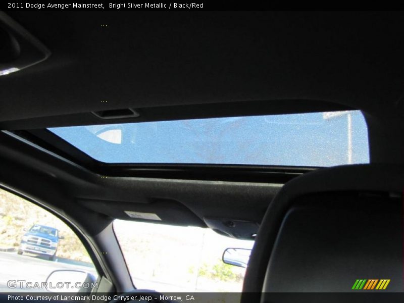 Bright Silver Metallic / Black/Red 2011 Dodge Avenger Mainstreet