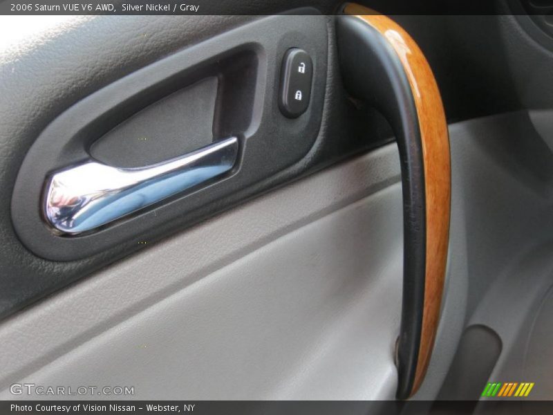 Silver Nickel / Gray 2006 Saturn VUE V6 AWD