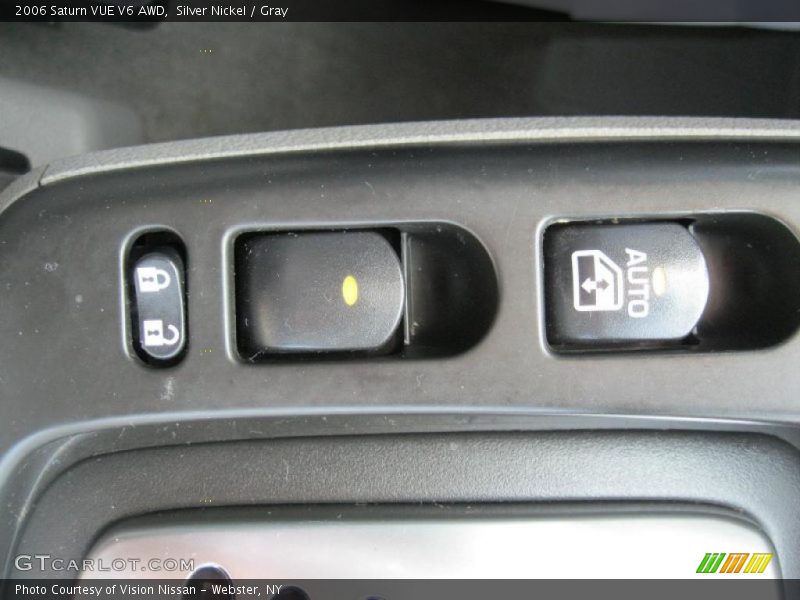 Silver Nickel / Gray 2006 Saturn VUE V6 AWD
