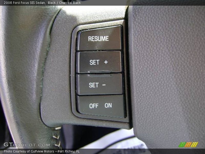 Black / Charcoal Black 2008 Ford Focus SES Sedan