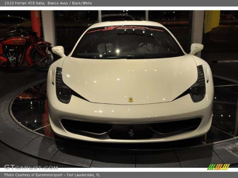 Bianco Avus / Black/White 2010 Ferrari 458 Italia