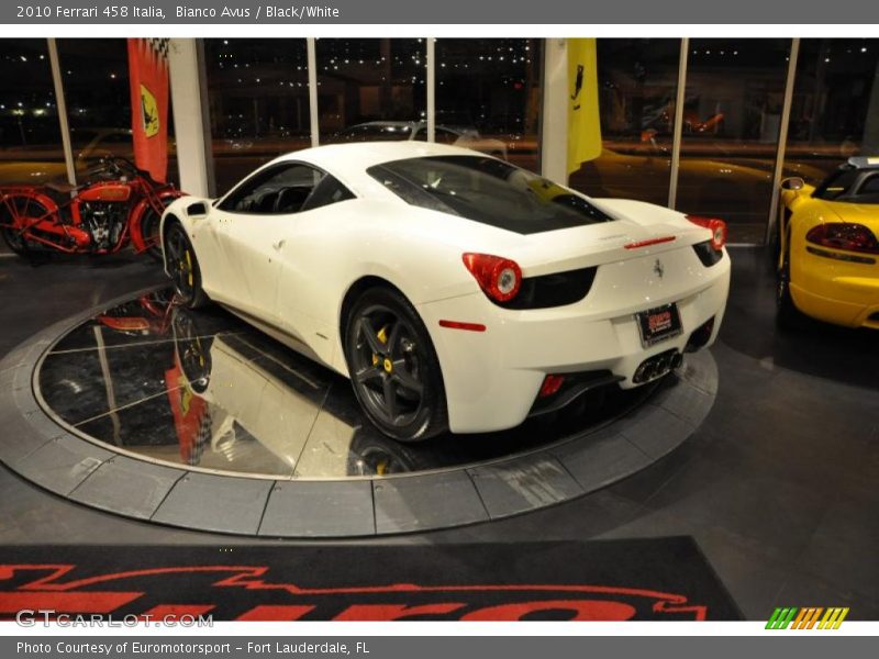 Bianco Avus / Black/White 2010 Ferrari 458 Italia