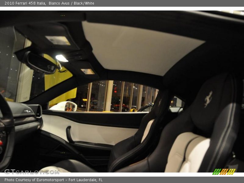 Bianco Avus / Black/White 2010 Ferrari 458 Italia