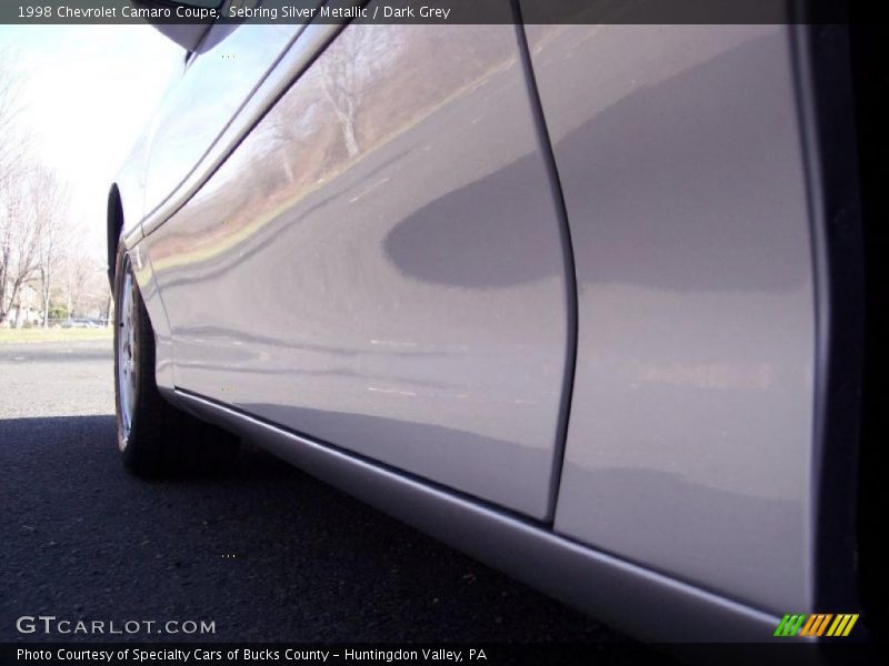 Sebring Silver Metallic / Dark Grey 1998 Chevrolet Camaro Coupe
