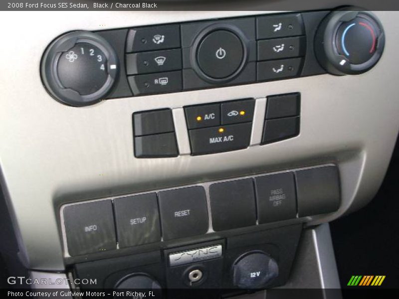 Black / Charcoal Black 2008 Ford Focus SES Sedan